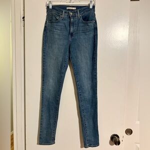 Levi’s 721 high rise skinny jeans